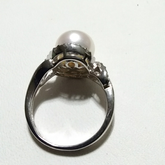 Pearl Ring - Picture 6 of 7